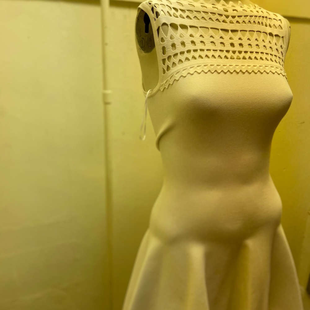 Women’s white causal dress - Picture 3 of 4